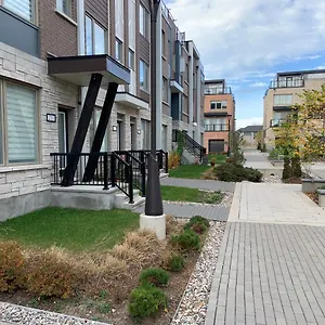 https://4-bedroom-house-minutes-from-downtown.ottawa-hotel.net